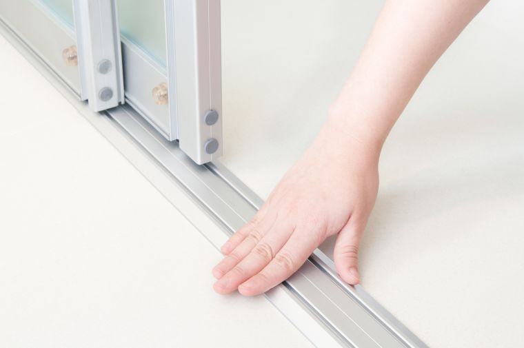 ตอบโจทย์การใช้งานแบบ Universal Design ด้วย "บานเลื่อนกั้นห้อง" แบบรางเรียบ จาก OVERSEAS ภาพประกอบ
