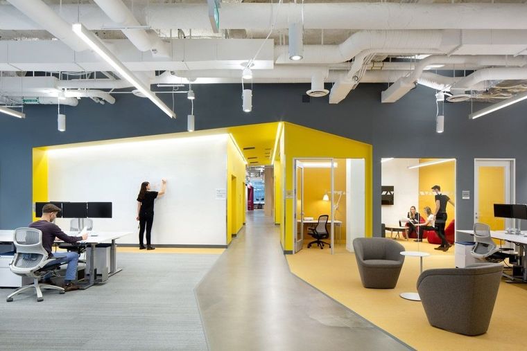 เปลี่ยนออฟฟิศแสนอึดอัด ให้กลายเป็น Co-Working สบายๆ ด้วยบานกั้นห้องจาก Overseas  ภาพประกอบ