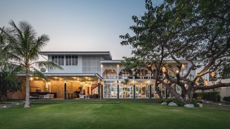 BaBa Beach Club Hua Hin หรือ บ้านโชคในอดีต กับการสร้างสถาปัตยกรรมใหม่ด้วยโครงสร้างเหล็ก ที่ยังคงไว้ซึ่งอัตลักษณ์ดั้งเดิมได้อย่างมีเสน่ห์ ภาพประกอบ