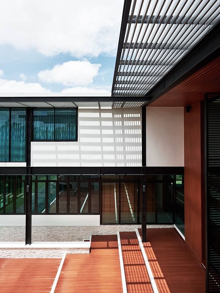 ไอเดียการใช้เหล็ก H BEAM ในการออกแบบ หรือ ทำโครงสร้างเสาลอย | Steel Idea  ภาพประกอบ