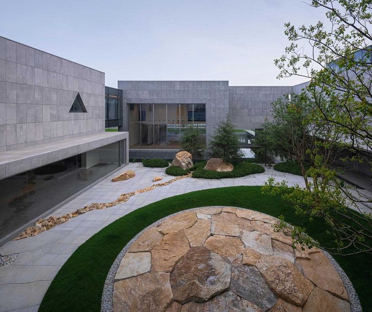 ไขความลับธรรมชาติ “ไฟทอนไซด์” พลังบำบัดจากป่าไม้ สู่ออกแบบสถาปัตยกรรมเพื่อสุขภาวะที่ดี ภาพประกอบ