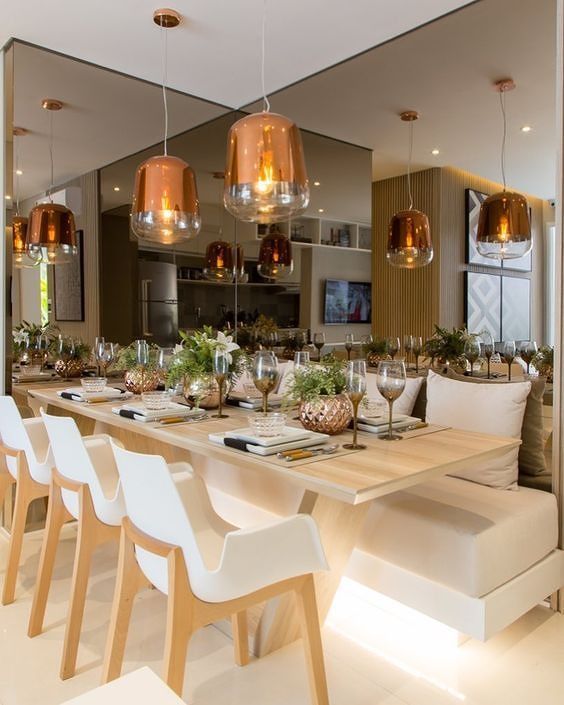 Tinted Mirror ความงามและความหรูหราที่ลงตัวสำหรับงานตกแต่งภายในสไตล์ Modern Luxury ภาพประกอบ