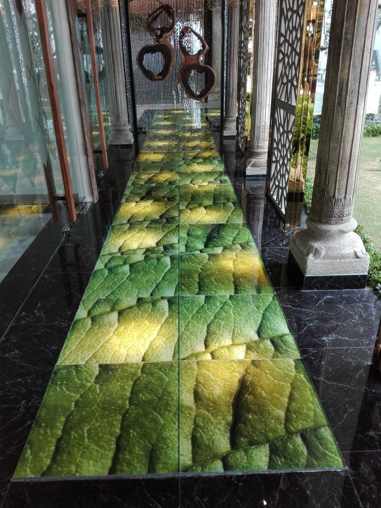 ครีเอทลวดลายบนพื้นได้ด้วย "Picxelglas" เปลี่ยนกระเบื้องธรรมดาให้ไม่มีวันซ้ำใคร ภาพประกอบ