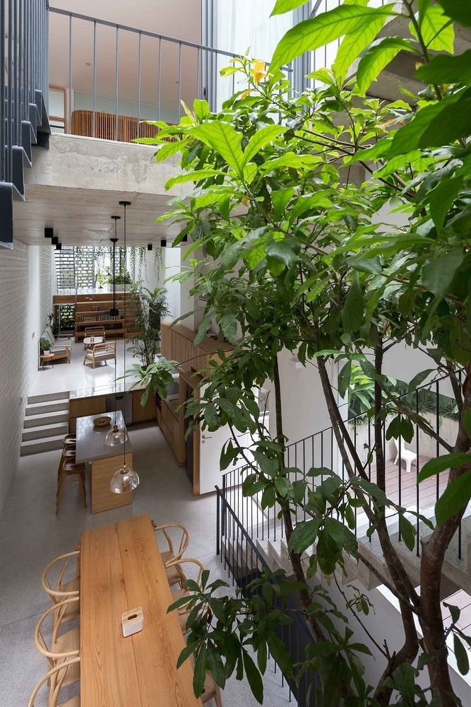 รูปภาพประกอบจาก&nbsp;www.archdaily.com

CH House / ODDO architects @Hoang Le&nbsp;
