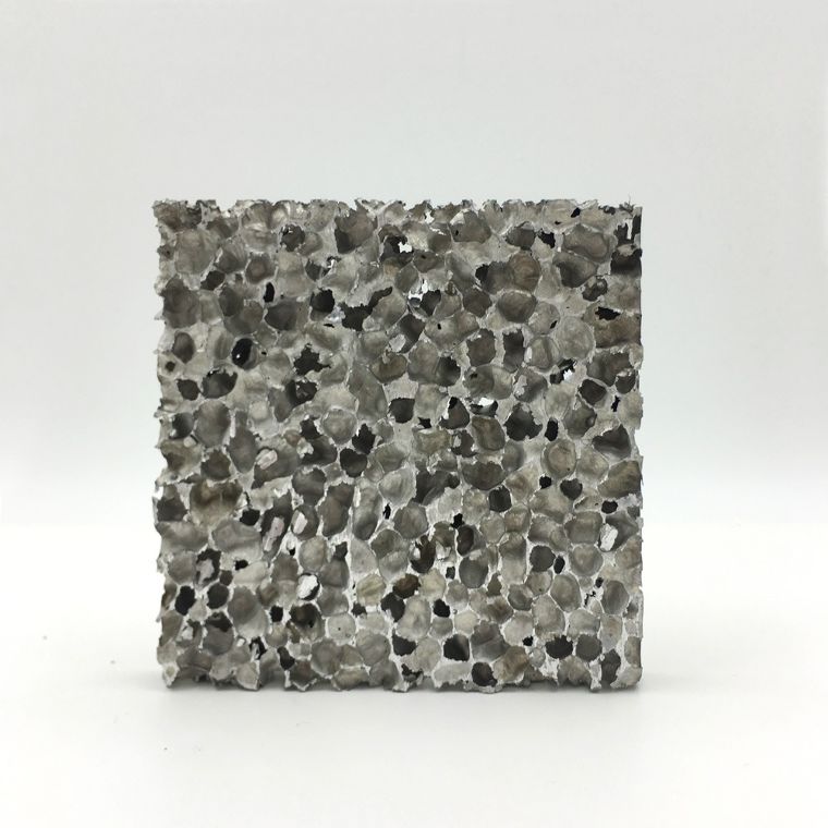 ภาพประกอบจาก

www.metalfoamweb.com/aluminum-foam/
