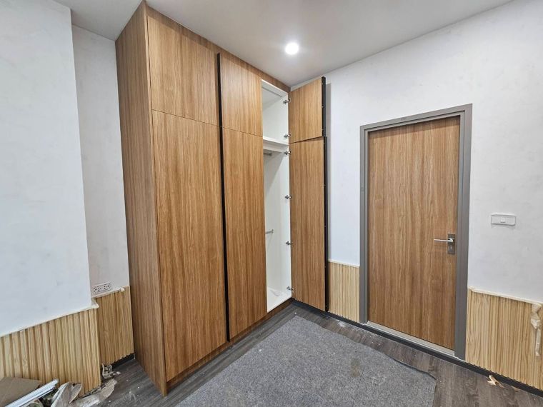 งานปิดผิวเฟอร์นิเจอร์เดิม ในโครงการคอนโด IDEO Sukhumvit Rama 4 ภาพประกอบ