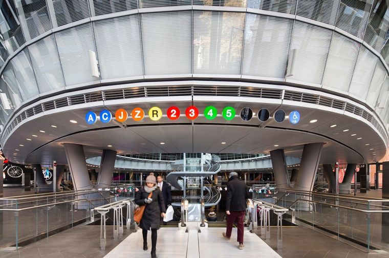 "Fulton Center" สถานีเปลี่ยนถ่ายการขนส่งสาธารณะกับการนำแสงธรรมชาติเข้ามาใช้ภายในอาคารผ่านหลังคากระจกขนาดใหญ่ ภาพประกอบ