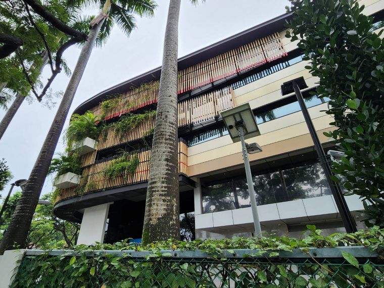ธนาคาร DBS สิงคโปร์ ต้นแบบ Net Zero Building ที่เลือกวัสดุ Low Carbon ภาพประกอบ