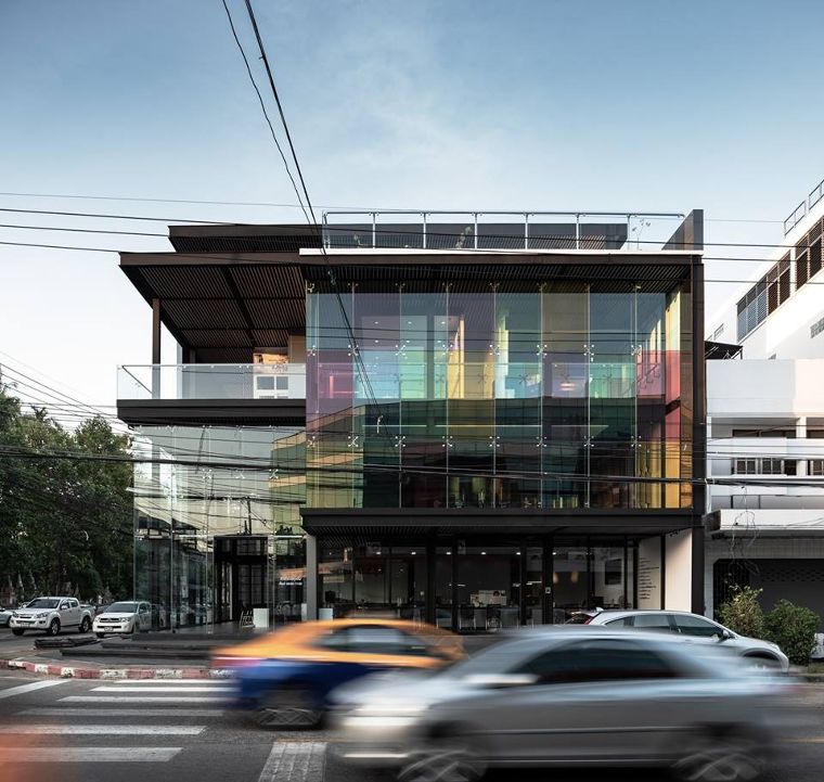 YONGKIT OFFICE BUILDING สำนักงานโครงสร้างเหล็ก สะท้อนอัตลักษณ์สถาปัตยกรรมที่เรียบง่าย  สร้างได้เร็วแม้ในพื้นที่จำกัด ภาพประกอบ
