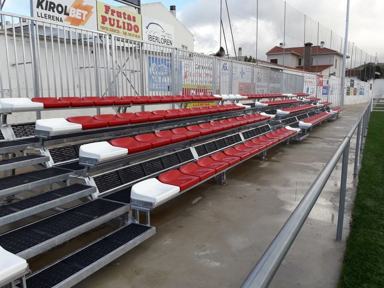 อัฒจันทร์โครงเหล็กรุ่น Dismountabla Bleachers HC72/25
