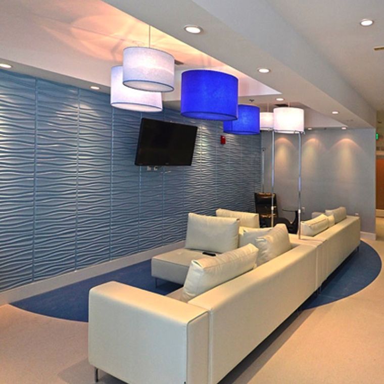 มาคราวนี้ เราจะแนะนำเจ้าแผ่นตกแต่งผนัง 3 มิติหรือ 3D Wall Art กันครับ ซึ่งมีคุณสมบัติที่ทนทานกว่าวอลเปเปอร์ทั่วไปและยังติดผนังได้ทั้งภายใน-ภายนอก อีกทั้งเรายังดีไซน์ในการต่อแผ่น 3D Wall Art ให้มีลายต่างๆ ได้ตามใจชอบ โดยลายของวันนี้ที่จะแนะนำเพื่อนๆ คือรุ่น Hilton D-026 ที่มีเส้น curve ตวัดตรงปลายนิดๆ กับ pattern สลับเป็นฟันปลา ทำให้ดูสวยไปอีกแบบ