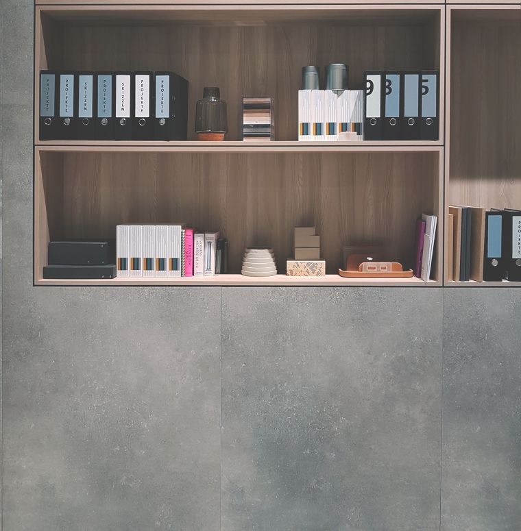 ป้องกันเสียงรบกวนและตกแต่งผนังห้องทำงานสไตล์ Loft ให้ดูเท่ ด้วย "ลานนาซีเมนต์บอร์ด" ภาพประกอบ