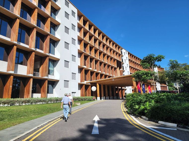 ธนาคาร DBS สิงคโปร์ ต้นแบบ Net Zero Building ที่เลือกวัสดุ Low Carbon ภาพประกอบ