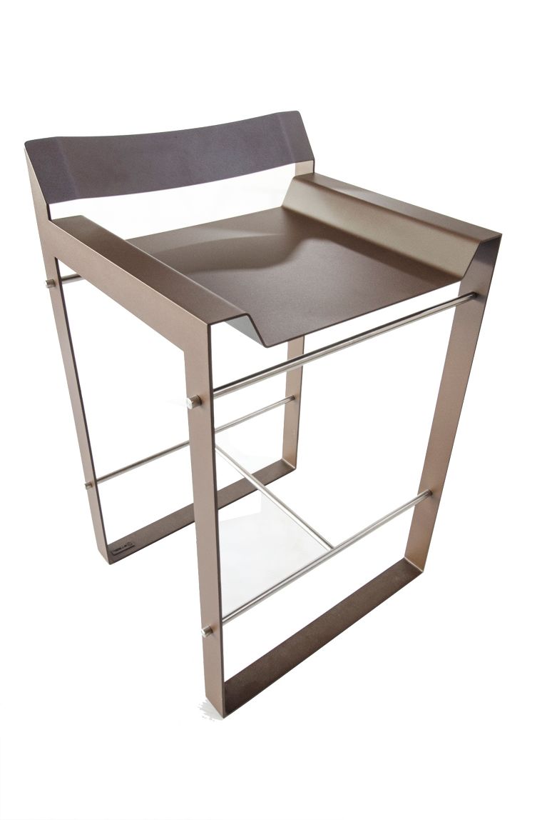 แต่งห้องให้เหมือนอยู่ในสตูโอกับเก้าอี้ Studio Chair เท่ๆ “Trayer 1” ภาพประกอบ