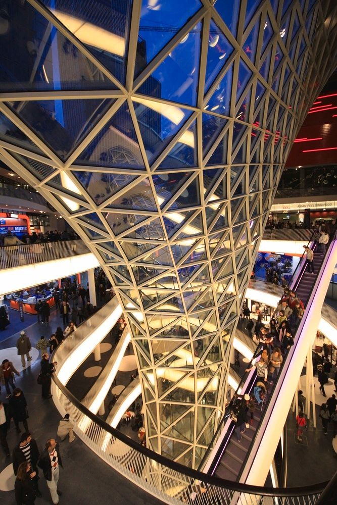 "MyZeil Shopping Mall" ความหวือหวาของโครงสร้างหลังคากระจกขนาดยักษ์ ที่พริ้วไหวเสมือนดั่งของเหลว  ภาพประกอบ