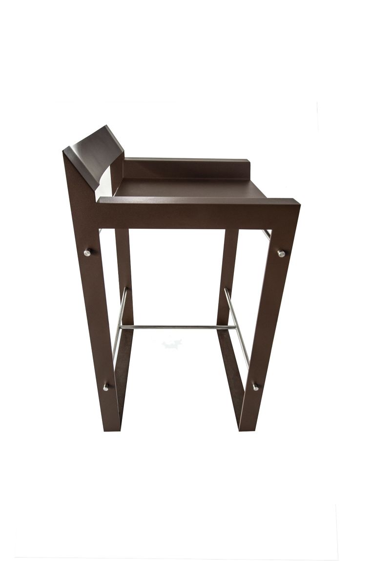แต่งห้องให้เหมือนอยู่ในสตูโอกับเก้าอี้ Studio Chair เท่ๆ “Trayer 1” ภาพประกอบ