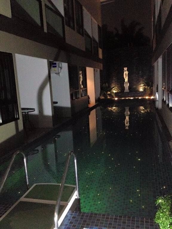 LED Fiber optic star pool @The Pool Resort ศรีนครินทร์ กรุงเทพฯ