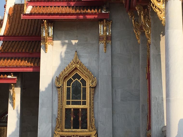 สถาปัตยกรรมไทยที่ผสมกลิ่นอายยุโรปผ่านการใช้วัสดุ"วัดเบญจมบพิตร" ภาพประกอบ