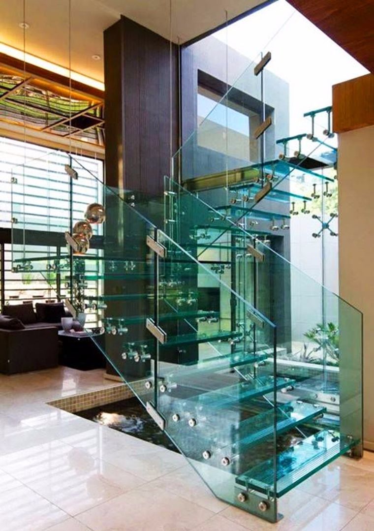 ทำบันไดแก้วแบบโมเดิร์นให้สวยเด่นและปลอดภัย ด้วยวัสดุกระจก "Sentry Glas Heat Strengthened Laminates" ภาพประกอบ