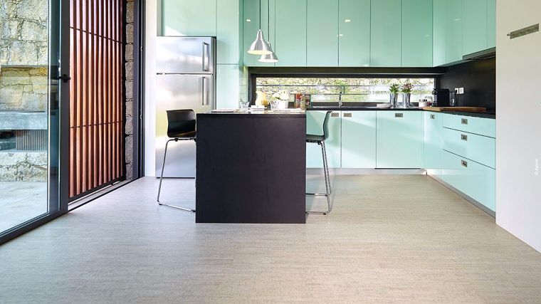 พื้นไม้คอร์ก (Cork Flooring) วัสดุปูพื้นที่คำนึงถึงการใช้งานของผู้สูงอายุ ,เด็ก และผู้พิการ ในรูปแบบ Universal Design  ภาพประกอบ