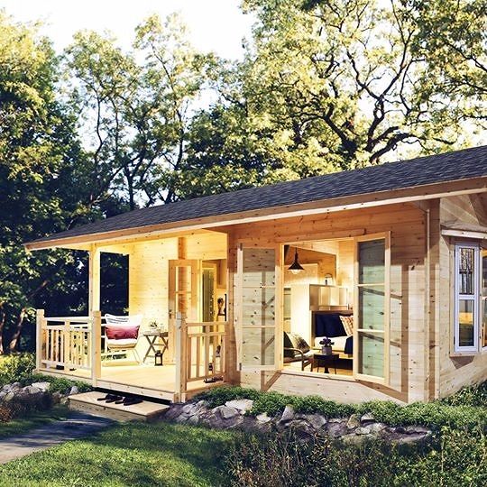 "บ้านไม้ประกอบ" ทำจากไม้สนรัสเซีย : สินค้าแนะนำจากแบรนด์ ME HOME ภาพประกอบ