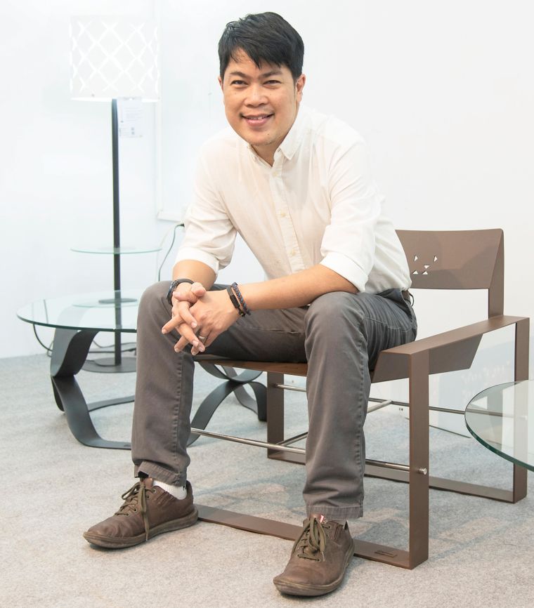 &nbsp;คุณ นฤทธิ์ สุนทรฐิติ DESIGNER หนุ่มไฟแรง