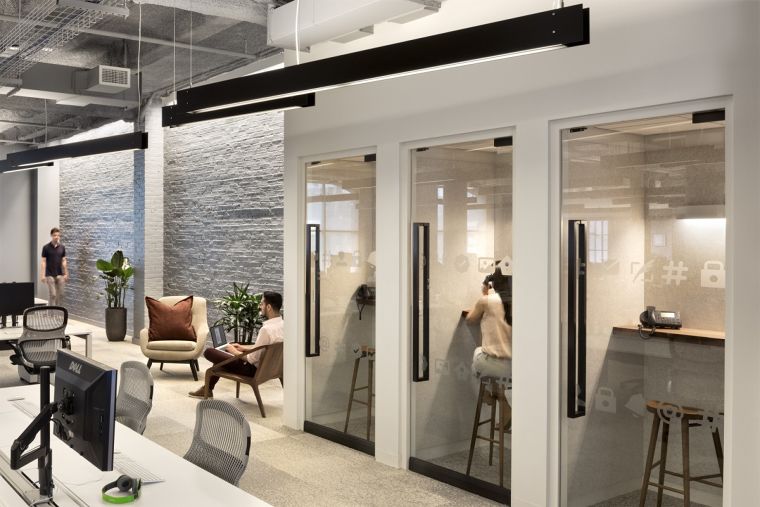 Wazzadu Academy :: "เฟอร์นิเจอร์ในสำนักงาน (Office furniture)" กับคุณสมบัติที่น่ารู้ก่อนจะนำเอาไปใช้งาน ภาพประกอบ