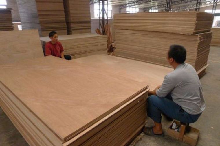 วัสดุเเนะนำ : ไม้อัด (Plywood) กับคุณสมบัติที่น่ารู้ก่อนจะนำเอาไปใช้งาน ภาพประกอบ